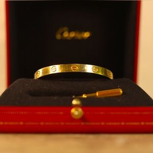 Cartier LOVE bracelet Gold Size 17 (S/M)